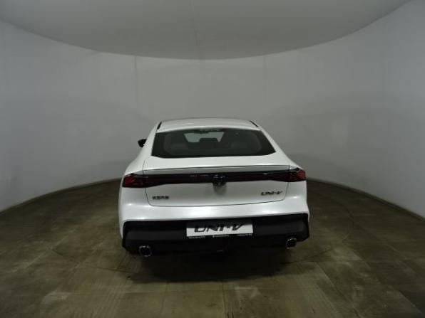 Новый Changan UNI-V I 2025 года, цена 3 429 900 рублей, лифтбек, Автокод Объявления