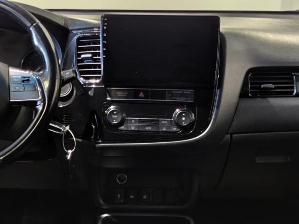 Mitsubishi Outlander III Рестайлинг 3 с пробегом 2019 года, цена 1 700 000 рублей, 143149 км, внедорожник, Автокод Объявления