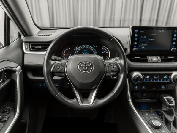 Toyota RAV4 V (XA50) с пробегом 2020 года, цена 3 160 000 рублей, 58512 км, внедорожник, Автокод Объявления