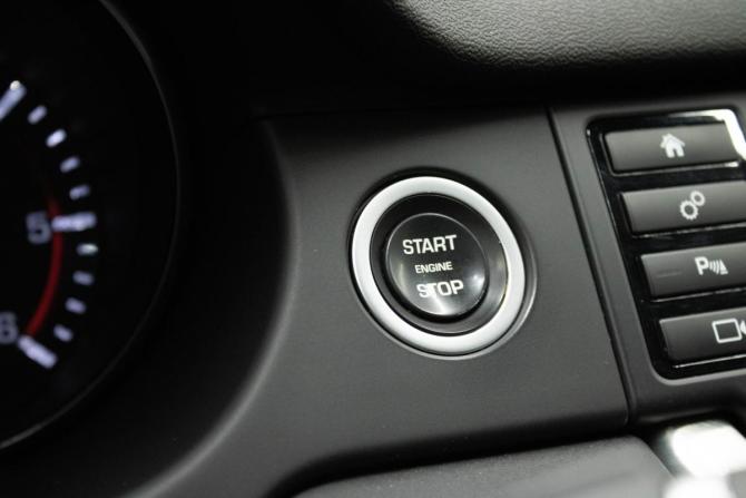 Land Rover Discovery Sport I с пробегом 2016 года, цена 2 299 000 рублей, 183644 км, внедорожник, Автокод Объявления