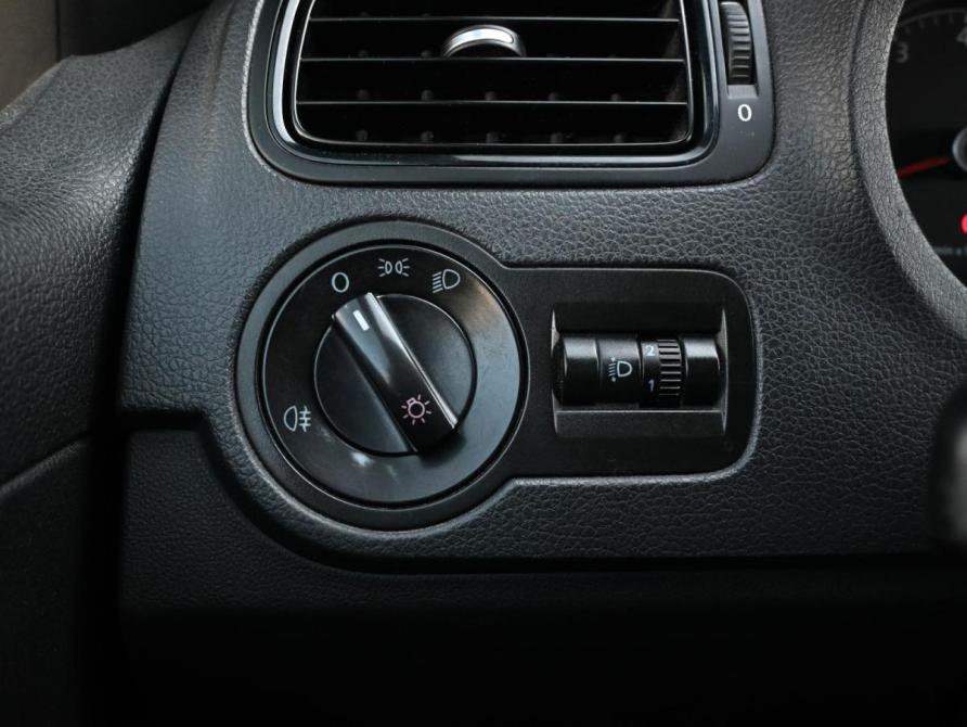 Volkswagen Polo V Новороссийск  - изображение 15