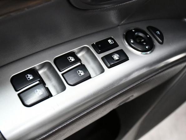 Hyundai Santa Fe II Рестайлинг с пробегом 2011 года, цена 1 237 000 рублей, 280595 км, внедорожник, Автокод Объявления