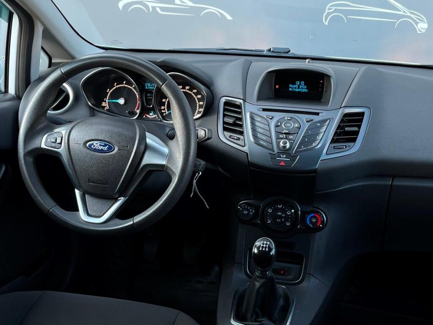 Ford Fiesta Mk6 Рестайлинг Санкт-Петербург  - изображение 13