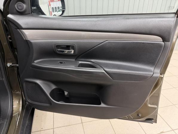 Mitsubishi Outlander III Рестайлинг 3 с пробегом 2019 года, цена 1 950 000 рублей, 237632 км, внедорожник, Автокод Объявления