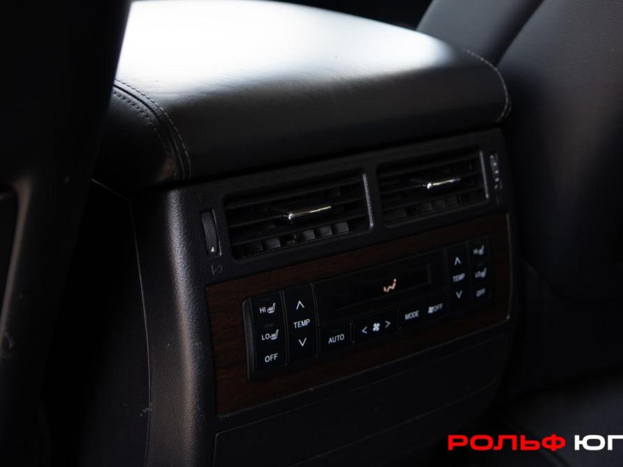 Toyota Land Cruiser 200 Series Рестайлинг 2 Москва  - изображение 28