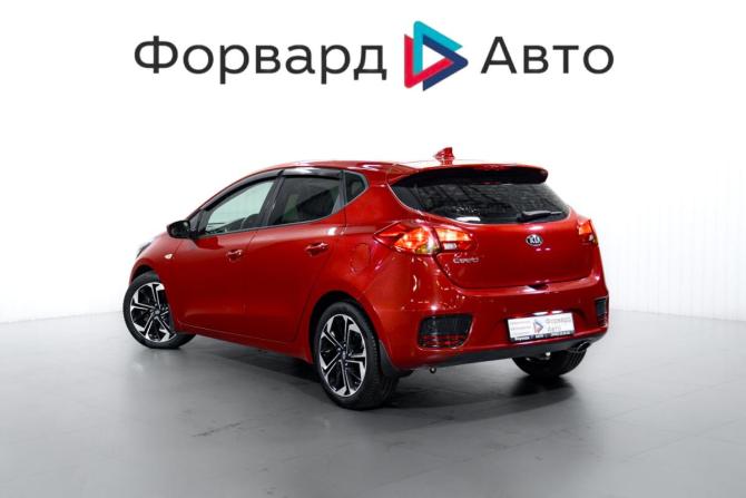 Kia Ceed II Рестайлинг с пробегом 2018 года, цена 1 399 000 рублей, 130092 км, хэтчбек, Автокод Объявления