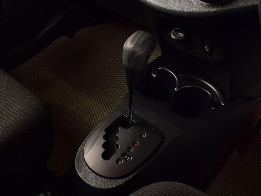 Toyota Vitz III (XP130) Рестайлинг 2 Кемерово  - изображение 18