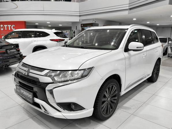 Mitsubishi Outlander III Рестайлинг 3 с пробегом 2022 года, цена 2 690 000 рублей, 76000 км, внедорожник, Автокод Объявления
