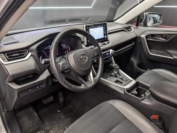 Toyota RAV4 V (XA50) с пробегом 2021 года, цена 3 280 000 рублей, 106000 км, внедорожник, Автокод Объявления