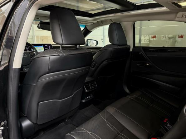 Lexus ES VII с пробегом 2020 года, цена 3 999 000 рублей, 137769 км, седан, Автокод Объявления