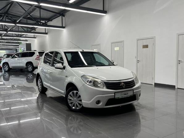 Renault Sandero I с пробегом 2011 года, цена 675 000 рублей, 211742 км, хэтчбек, Автокод Объявления