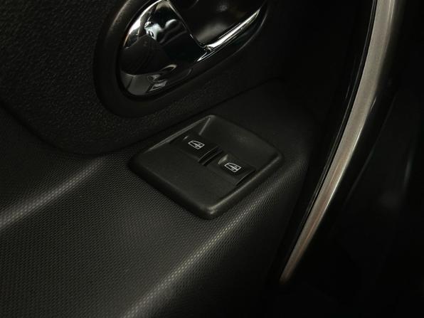 Renault Logan II с пробегом 2017 года, цена 999 900 рублей, 75719 км, седан, Автокод Объявления