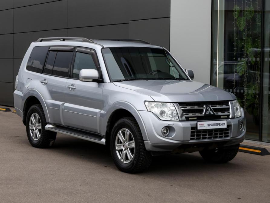 Mitsubishi Pajero IV Рестайлинг 1 Москва  - изображение 3
