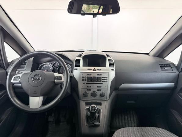 Opel Zafira B Рестайлинг с пробегом 2012 года, цена 949 000 рублей, 164000 км, компактвэн, Автокод Объявления