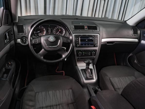 Skoda Octavia II (A5) Рестайлинг с пробегом 2013 года, цена 974 070 рублей, 172063 км, лифтбек, Автокод Объявления