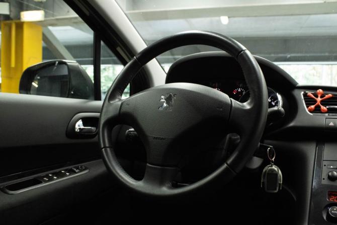 Peugeot 3008 I с пробегом 2011 года, цена 979 000 рублей, 96396 км, внедорожник, Автокод Объявления