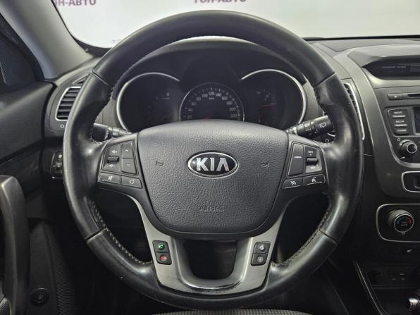 Kia Sorento II Рестайлинг с пробегом 2018 года, цена 1 397 000 рублей, 342983 км, внедорожник, Автокод Объявления