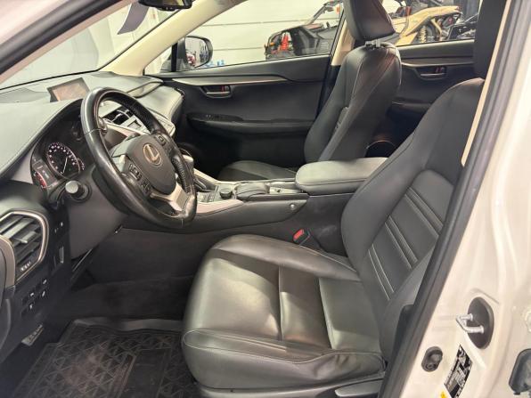 Lexus NX I Рестайлинг с пробегом 2017 года, цена 3 047 000 рублей, 82000 км, внедорожник, Автокод Объявления