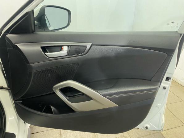 Hyundai Veloster I с пробегом 2015 года, цена 1 249 000 рублей, 144000 км, хэтчбек, Автокод Объявления