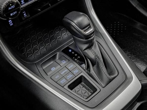 Toyota RAV4 V (XA50) с пробегом 2021 года, цена 3 230 000 рублей, 136228 км, внедорожник, Автокод Объявления