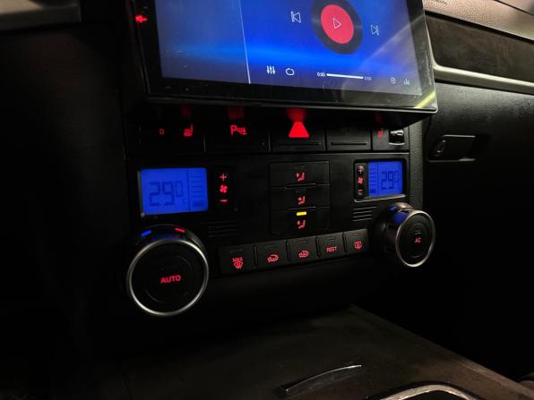 Volkswagen Touareg I Рестайлинг с пробегом 2007 года, цена 600 000 рублей, 270691 км, внедорожник, Автокод Объявления
