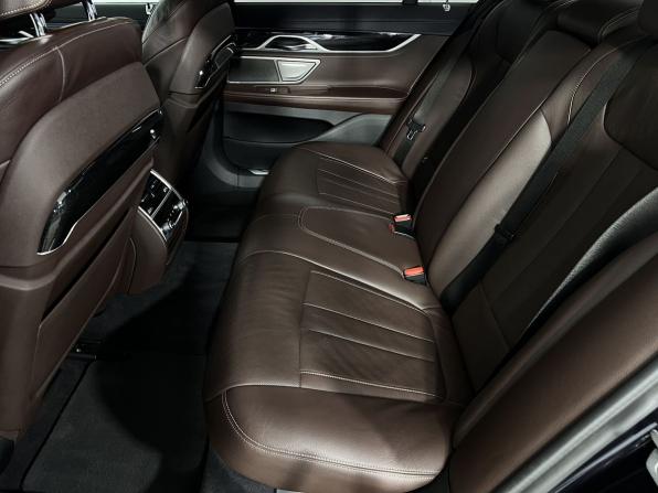 BMW 7 серии VI (G11/G12) с пробегом 2018 года, цена 4 250 000 рублей, 128202 км, седан, Автокод Объявления