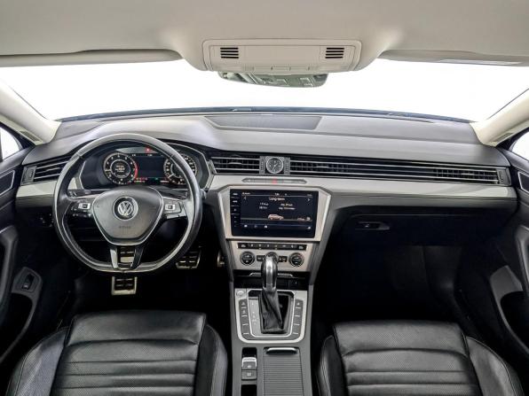 Volkswagen Passat B8 с пробегом 2018 года, цена 2 170 000 рублей, 188851 км, универсал, Автокод Объявления