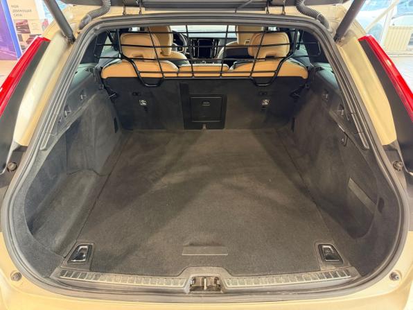Volvo V90 Cross Country I с пробегом 2018 года, цена 3 175 900 рублей, 136164 км, универсал, Автокод Объявления