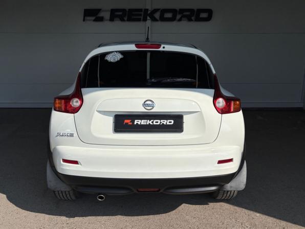 Nissan Juke I с пробегом 2013 года, цена 1 059 000 рублей, 127468 км, внедорожник, Автокод Объявления