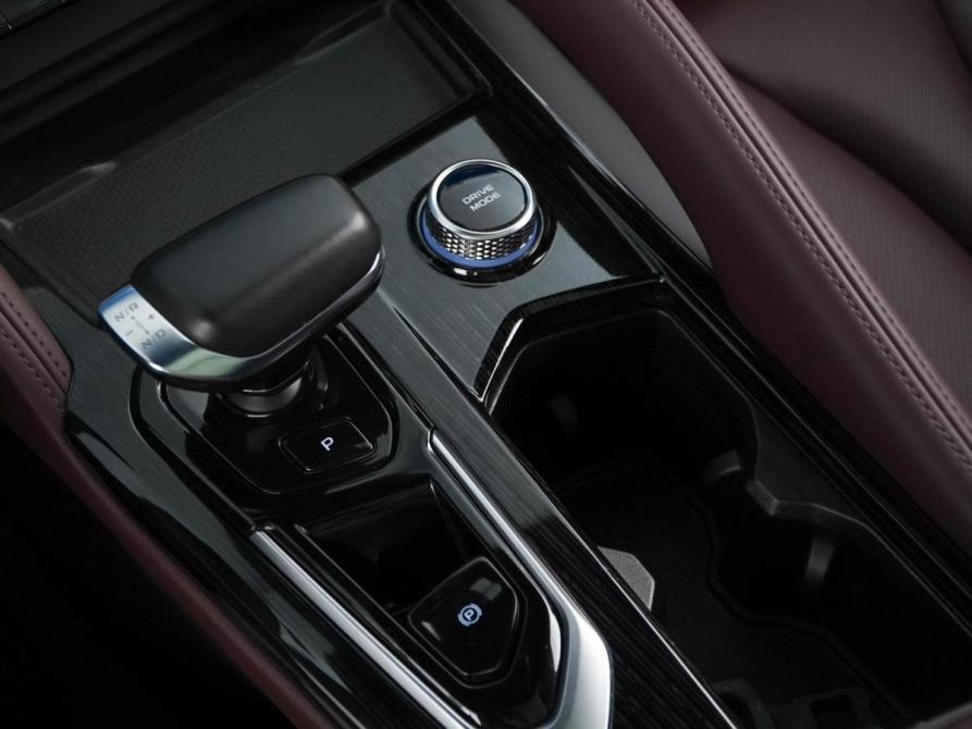Geely Monjaro I Москва  - изображение 21