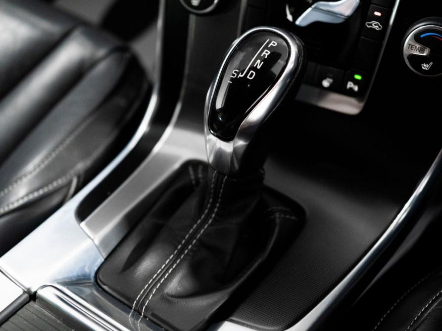 Volvo V60 I Рестайлинг Иркутск  - изображение 16