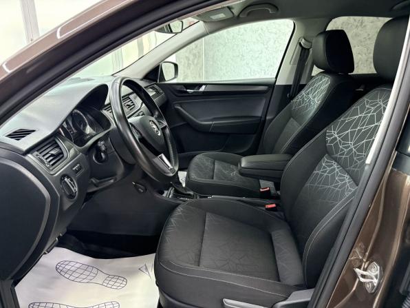 Skoda Rapid I Рестайлинг с пробегом 2019 года, цена 1 635 000 рублей, 74738 км, лифтбек, Автокод Объявления