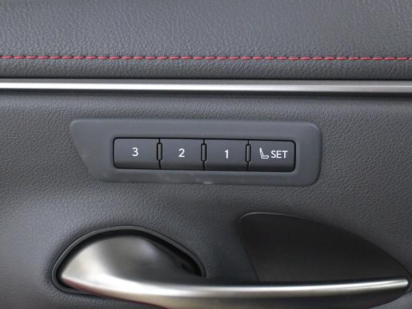 Lexus ES VII Рестайлинг с пробегом 2022 года, цена 4 800 000 рублей, 30400 км, седан, Автокод Объявления
