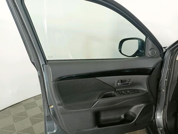 Mitsubishi Outlander III Рестайлинг 3 с пробегом 2019 года, цена 2 119 000 рублей, 106000 км, внедорожник, Автокод Объявления