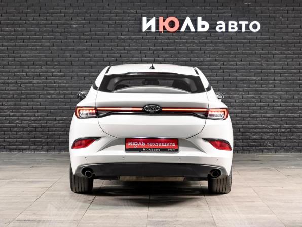 JAC J7 I с пробегом 2023 года, цена 1 050 000 рублей, 90335 км, хэтчбек, Автокод Объявления