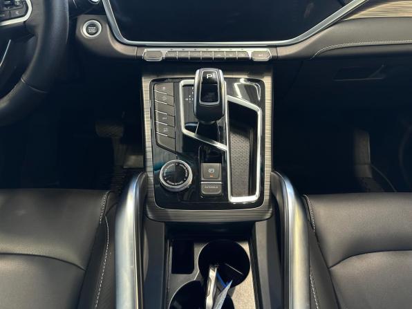 Geely Atlas Pro с пробегом 2023 года, цена 1 820 000 рублей, 42313 км, внедорожник, Автокод Объявления