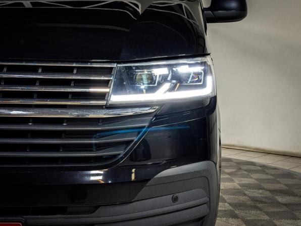 Volkswagen Caravelle T6 Рестайлинг с пробегом 2021 года, цена 4 740 000 рублей, 51000 км, минивэн, Автокод Объявления