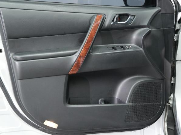 Toyota Highlander II (XU40) Рестайлинг с пробегом 2011 года, цена 1 620 000 рублей, 340313 км, внедорожник, Автокод Объявления