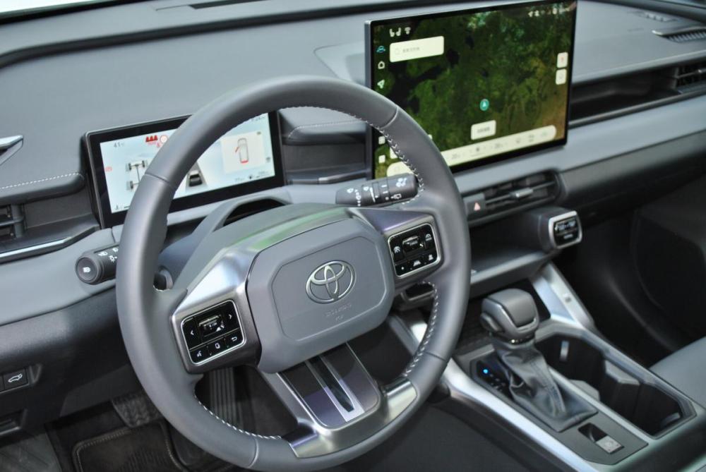 Toyota RAV4 VI (XA60) Москва  - изображение 19