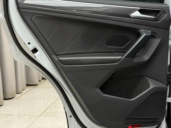 Volkswagen Tiguan II с пробегом 2019 года, цена 2 549 000 рублей, 133500 км, внедорожник, Автокод Объявления