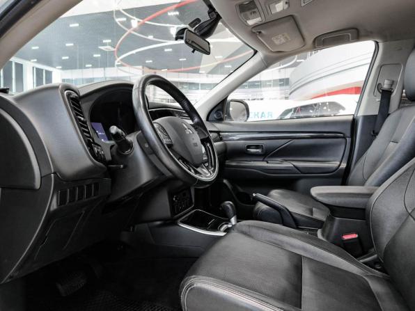 Mitsubishi Outlander III Рестайлинг 2 с пробегом 2017 года, цена 1 799 000 рублей, 145500 км, внедорожник, Автокод Объявления