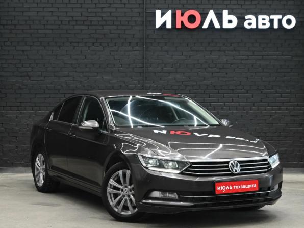 Volkswagen Passat B8 с пробегом 2015 года, цена 1 360 000 рублей, 240397 км, седан, Автокод Объявления