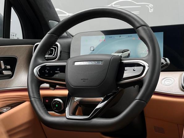 Jaecoo J8 с пробегом 2024 года, цена 3 642 200 рублей, 8832 км, внедорожник, Автокод Объявления