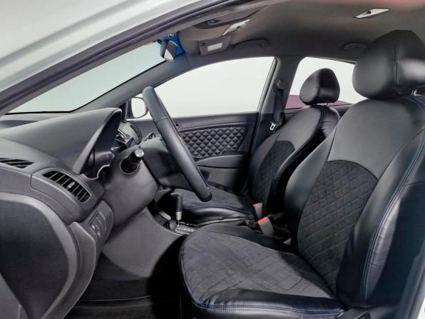 Hyundai Solaris I с пробегом 2012 года, цена 715 000 рублей, 172169 км, седан, Автокод Объявления