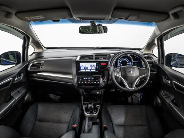 Honda Fit III с пробегом 2016 года, цена 1 050 500 рублей, 157500 км, хэтчбек, Автокод Объявления