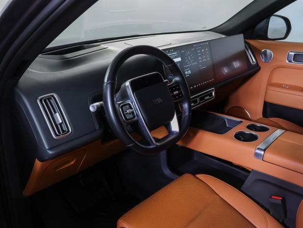 Li Auto (Lixiang) L9 I Рестайлинг с пробегом 2024 года, цена 6 690 000 рублей, 65000 км, внедорожник, Автокод Объявления