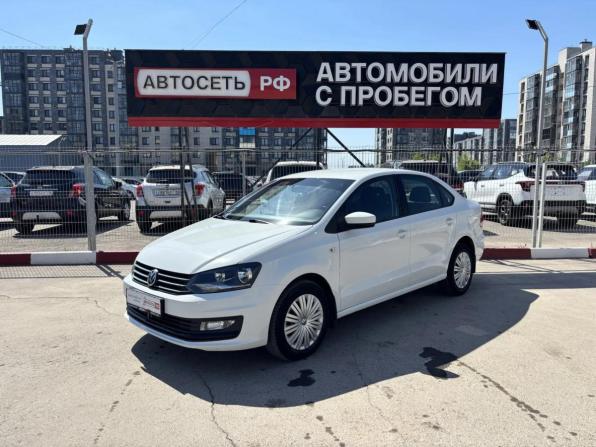 Volkswagen Polo V Рестайлинг с пробегом 2016 года, цена 1 054 102 рубля, 102332 км, седан, Автокод Объявления
