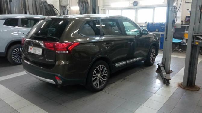 Mitsubishi Outlander III Рестайлинг 2 с пробегом 2016 года, цена 1 730 000 рублей, 99344 км, внедорожник, Автокод Объявления