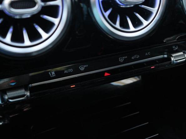 Mercedes-Benz A-Класс IV (W177) с пробегом 2021 года, цена 2 499 000 рублей, 78207 км, седан, Автокод Объявления