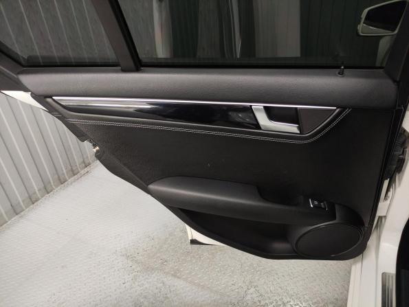 Mercedes-Benz C-Класс III (W204) Рестайлинг с пробегом 2011 года, цена 1 340 000 рублей, 253000 км, седан, Автокод Объявления